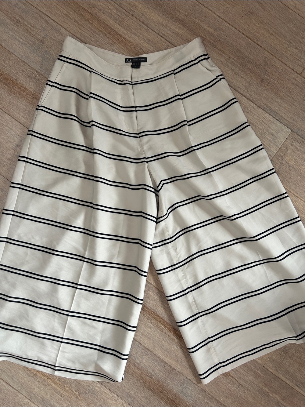 𝅺ARMANI Exchange striped cream and navy wide leg satin lined pants sz 4